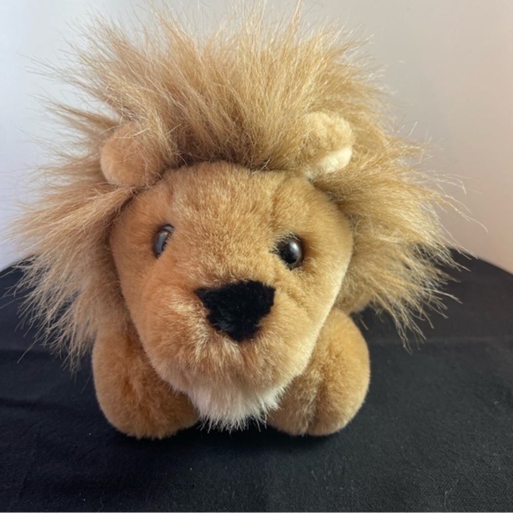 Lion Plush by Fundamental Too Squeezems Vintage Realistic